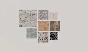 Vari campioni di pavimento scaglietta in diverse colorazioni e granulometrie, dal chiaro al scuro, con inserti di varie pietre.