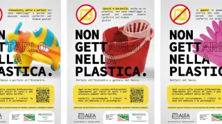Tre poster informativi sulla raccolta differenziata: giocattoli, secchi e guanti non sono imballaggi riciclabili.